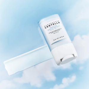 SKIN 1004 - Madagascar Centella Hyalu-Cica Silky-Fit Sun Stick