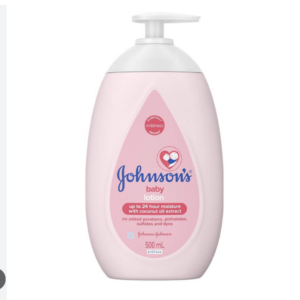 Johnson's Moisturizing Mild Pink Baby Lotion with Coconut Oil for Delicate Baby Skin, Paraben-, Phthalate- & Dye-Free, Hypoallergenic & Dermatologist-Tested, Baby Skin Care 500ml - Italy