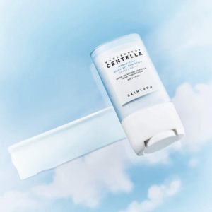 SKIN 1004 - Madagascar Centella Hyalu-Cica Silky-Fit Sun Stick
