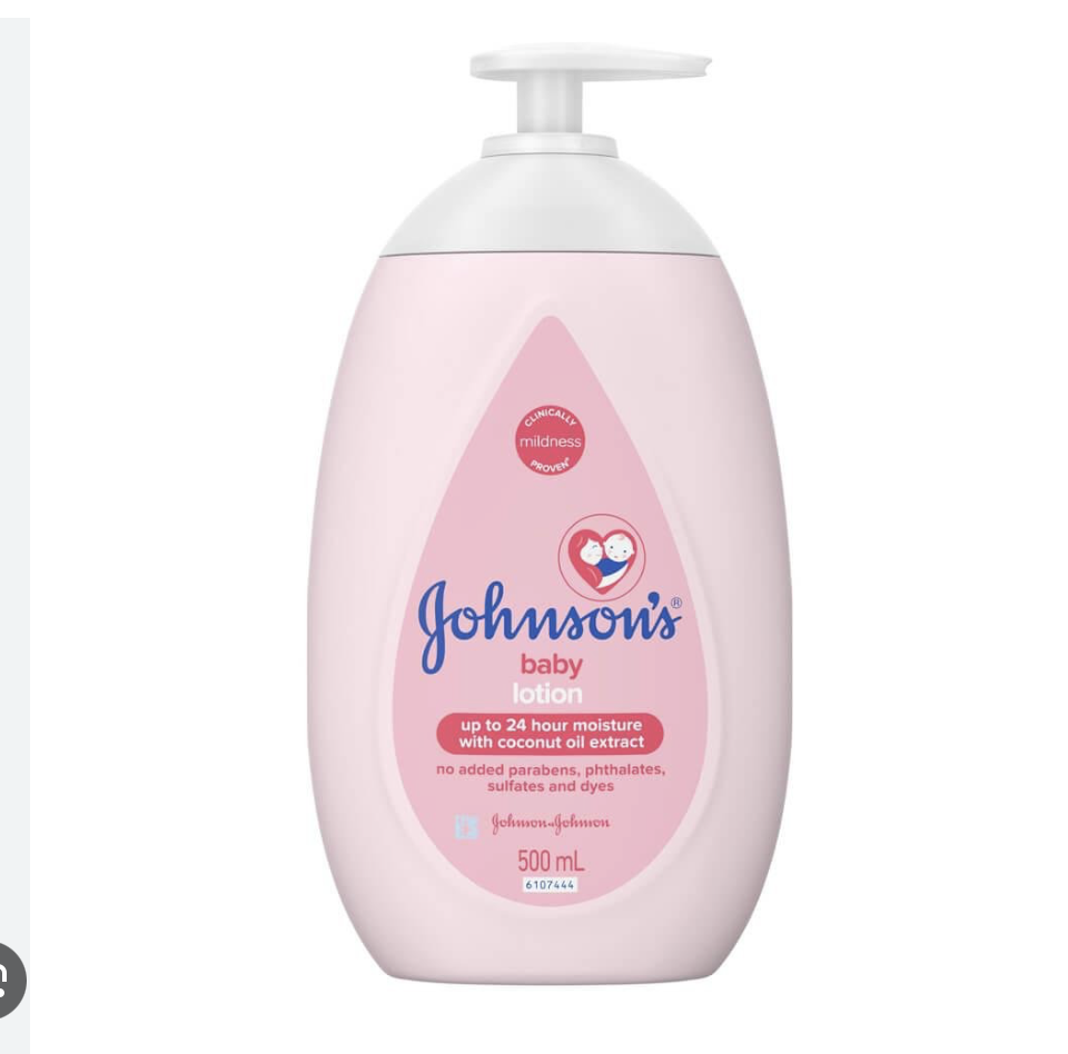 Johnson's Moisturizing Mild Pink Baby Lotion with Coconut Oil for Delicate Baby Skin, Paraben-, Phthalate- & Dye-Free, Hypoallergenic & Dermatologist-Tested, Baby Skin Care 500ml - Italy