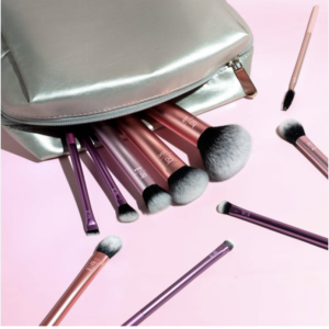 REAL TECHNIQUES BEST-SELLING BLENDS with luxe beauty bag
